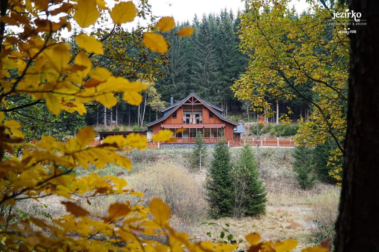 Jezírko lesní restaurant&penzion Jáchymov Esterno foto